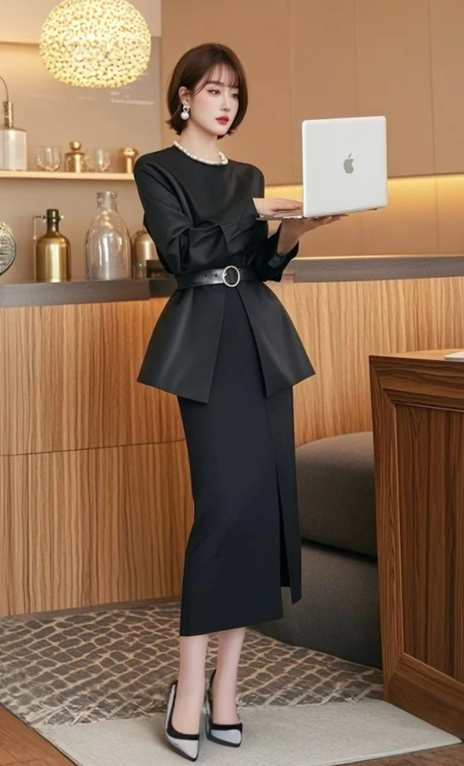 黑色圆领收腰上衣开叉半身裙两件套女2025春装搭配一整套超好看