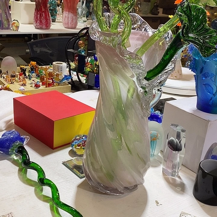 长***飘花瓶高38厘米口径10厘米