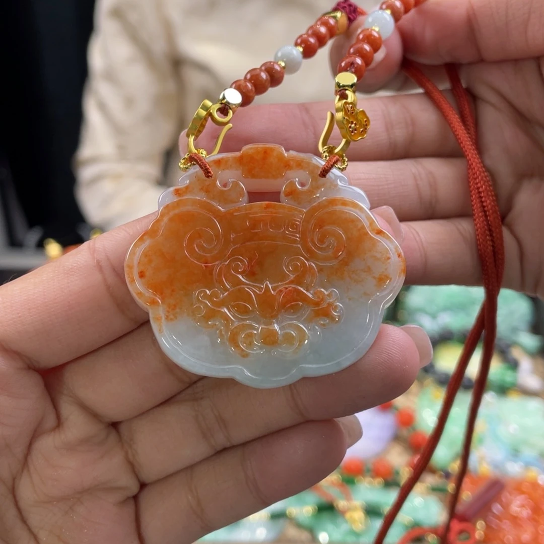 翡翠颈饰未镶嵌代编织