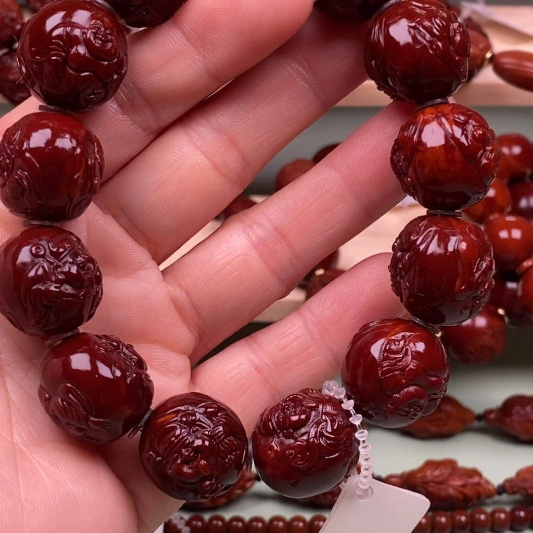 亮***子木质橄榄核回血直播间