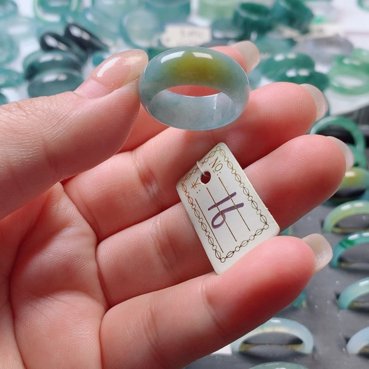 翡翠戒指未镶嵌戒指