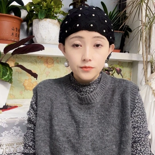 头层牛皮革黑色玫瑰花帽子