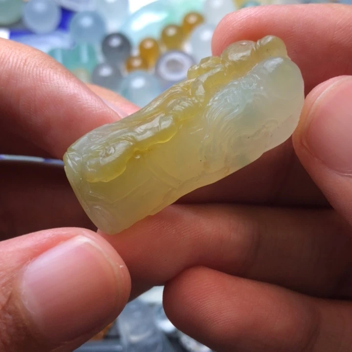 未镶嵌定制翡翠挂件