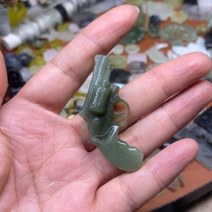 蛇纹石玉合金颈饰