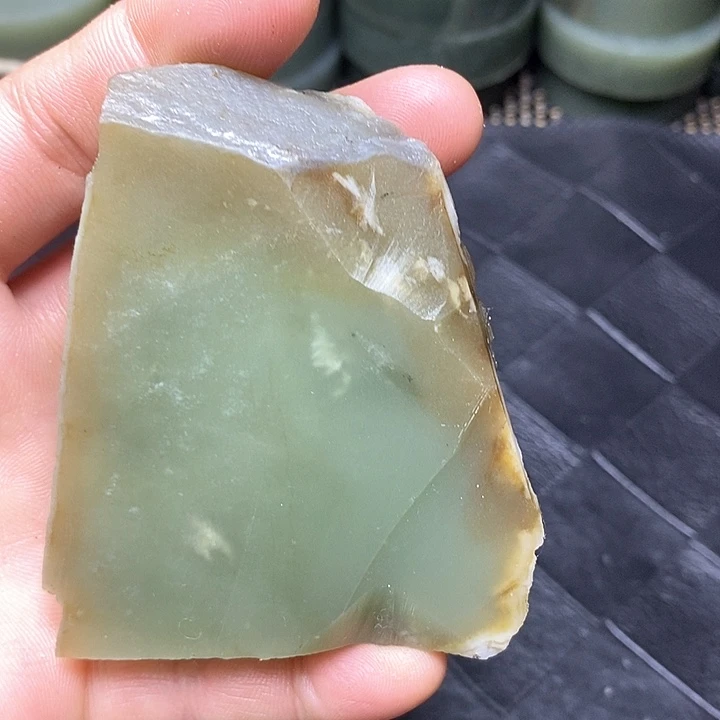 和田玉毛料未镶嵌