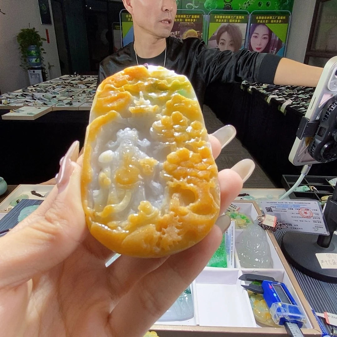 颈饰未镶嵌翡翠翡翠
