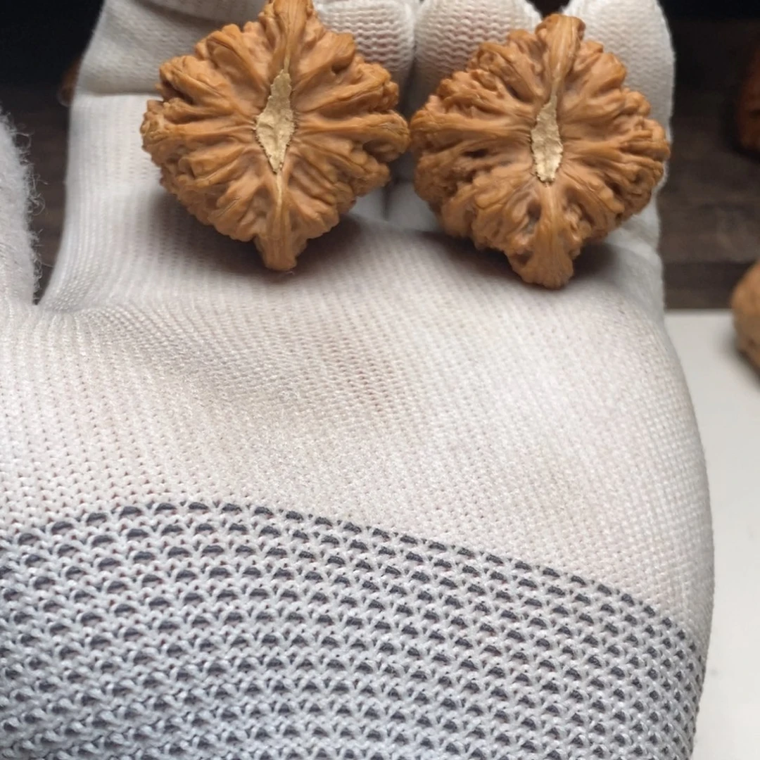 世****文玩核桃吊坠37免密纹