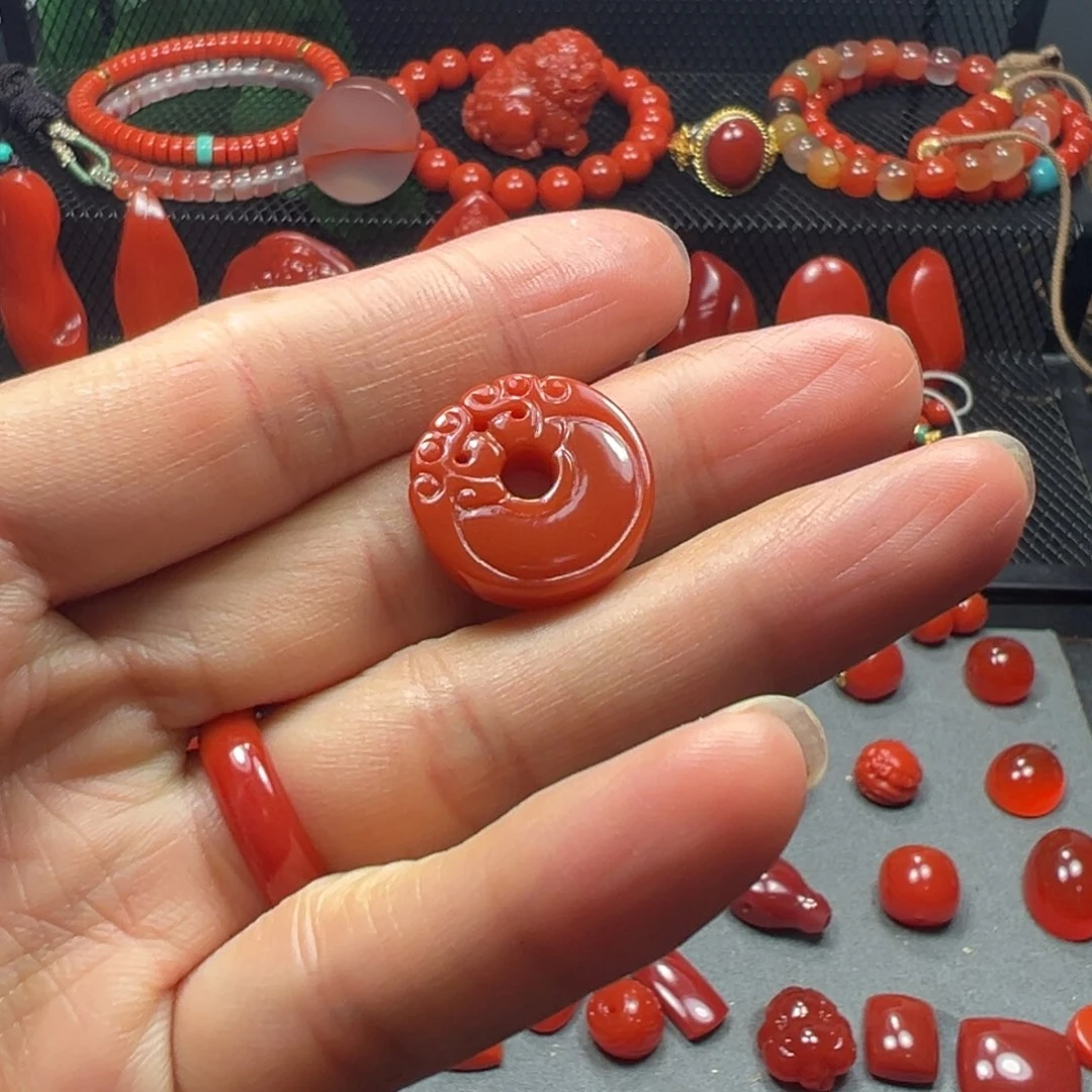 未镶嵌南红玛瑙珠宝奇石