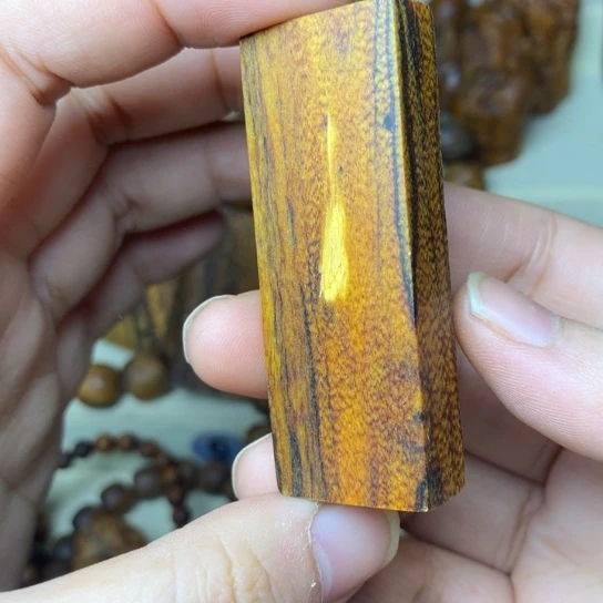 贡木手串/手链Y****N贡木