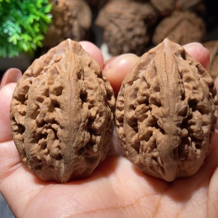 把件文玩核桃东北楸子小雪237