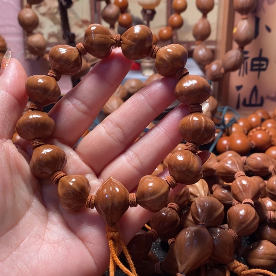 橄榄核手串/手链1.7蜜桃臀鸡血