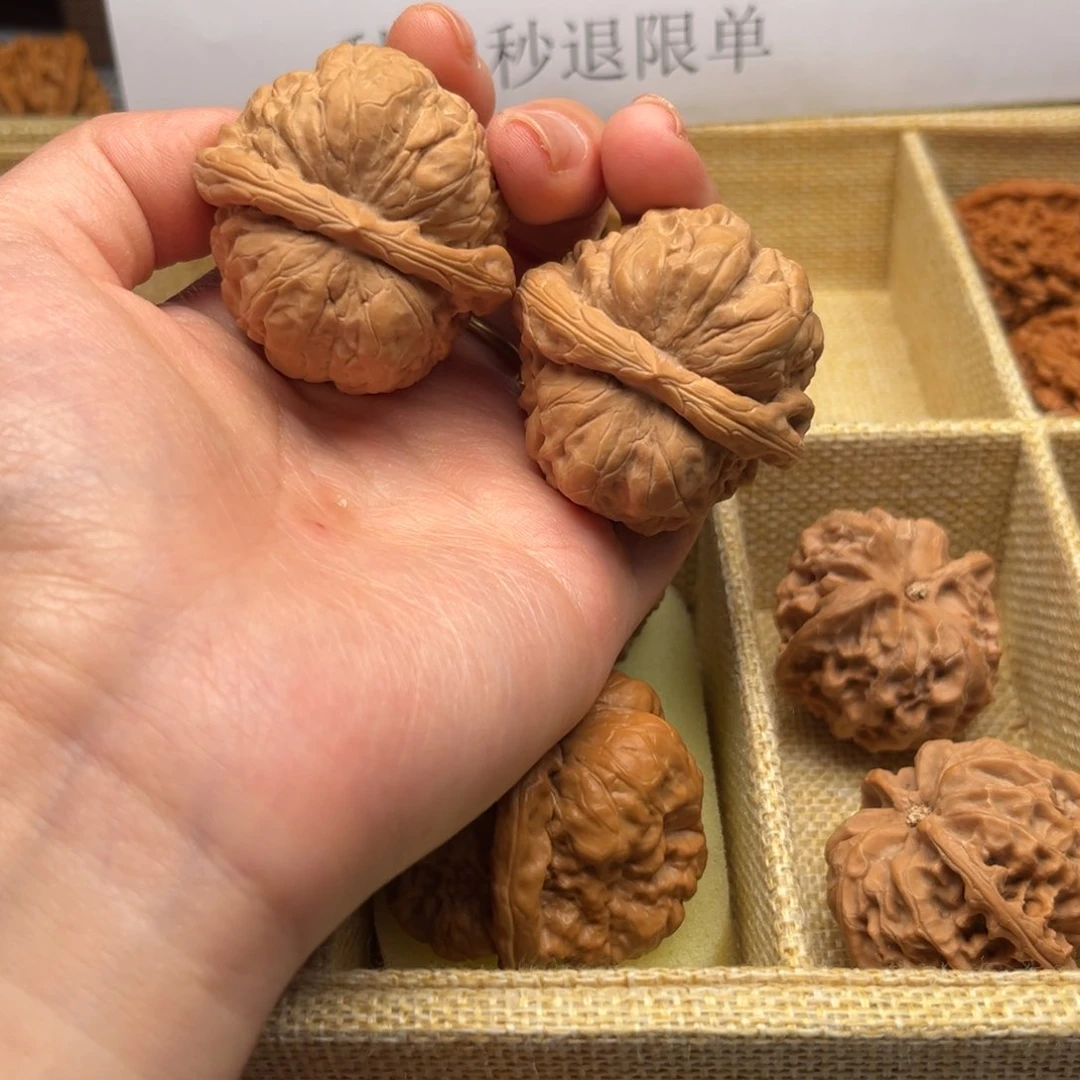文玩核桃吊坠Z****c蛤蟆头
