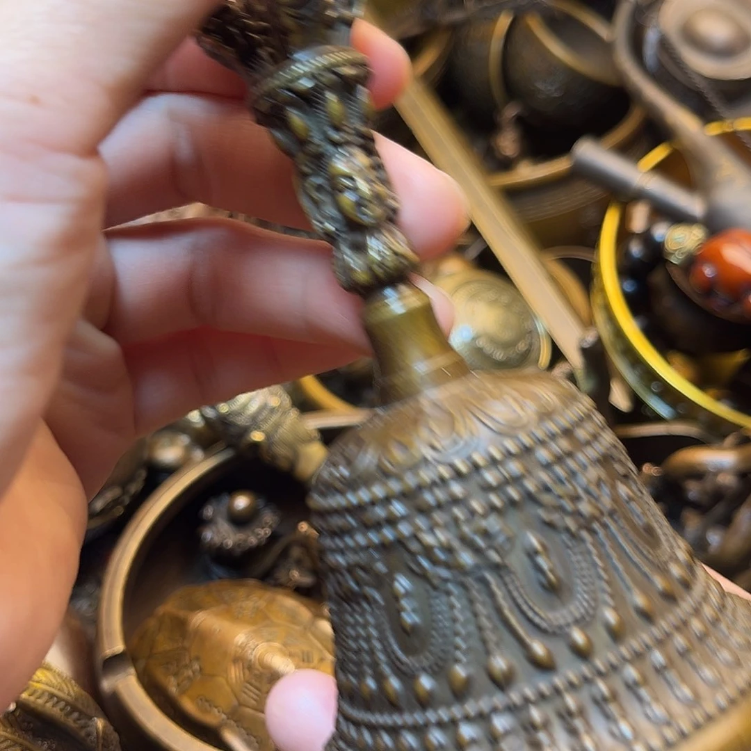 精美铜器工艺品等