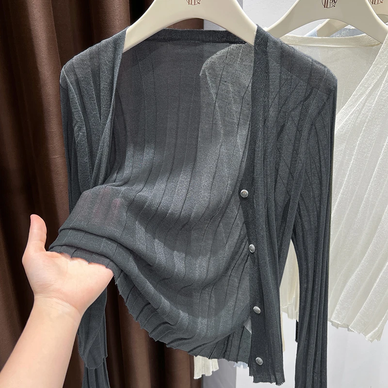 条纹长袖灰色薄款防晒开衫配裙子轻薄空调衫夏遮阳披肩外搭沙滩女