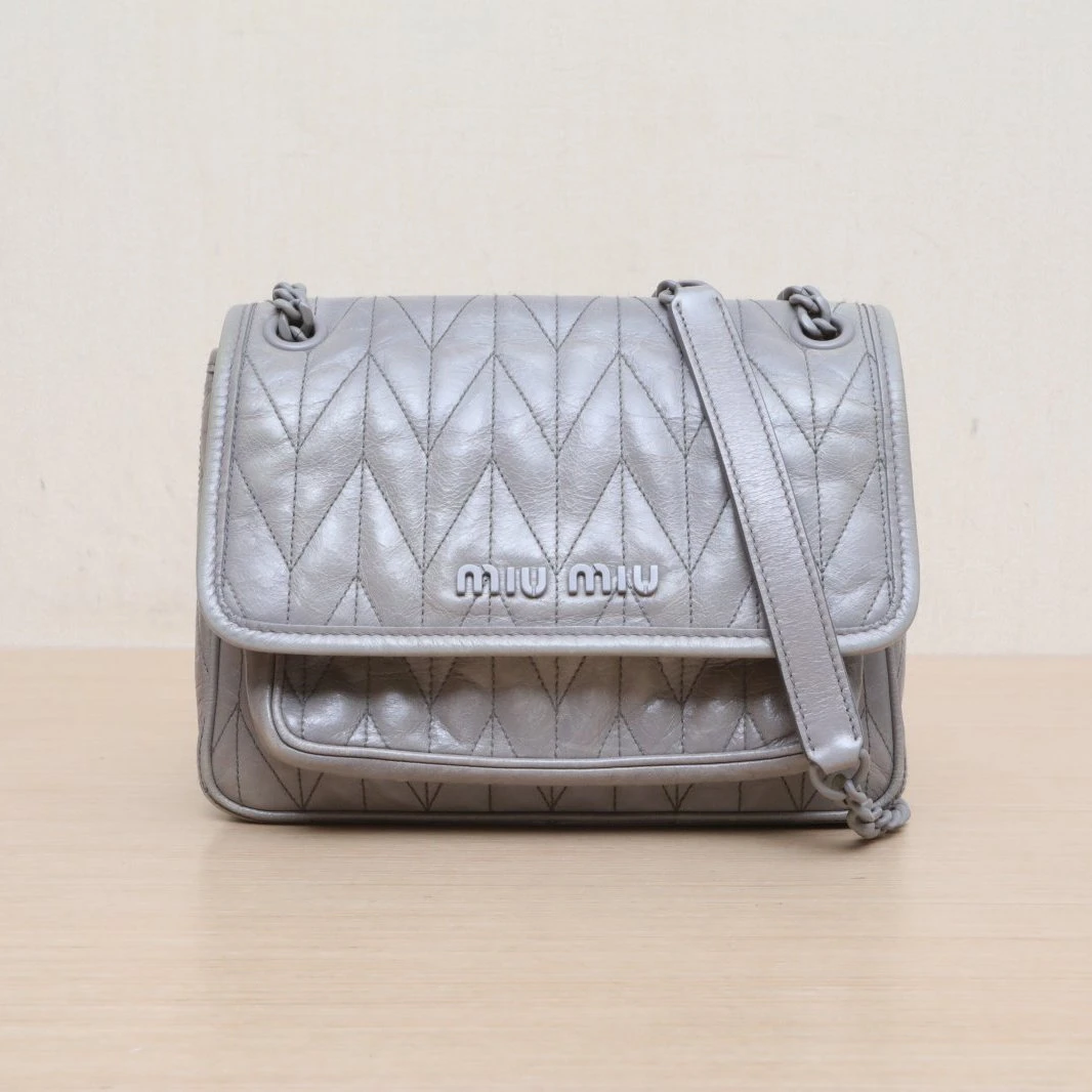 95新 MIU MIU/缪缪 【娇】灰色 皮革C 灰扣 单肩包 小号 P225887881