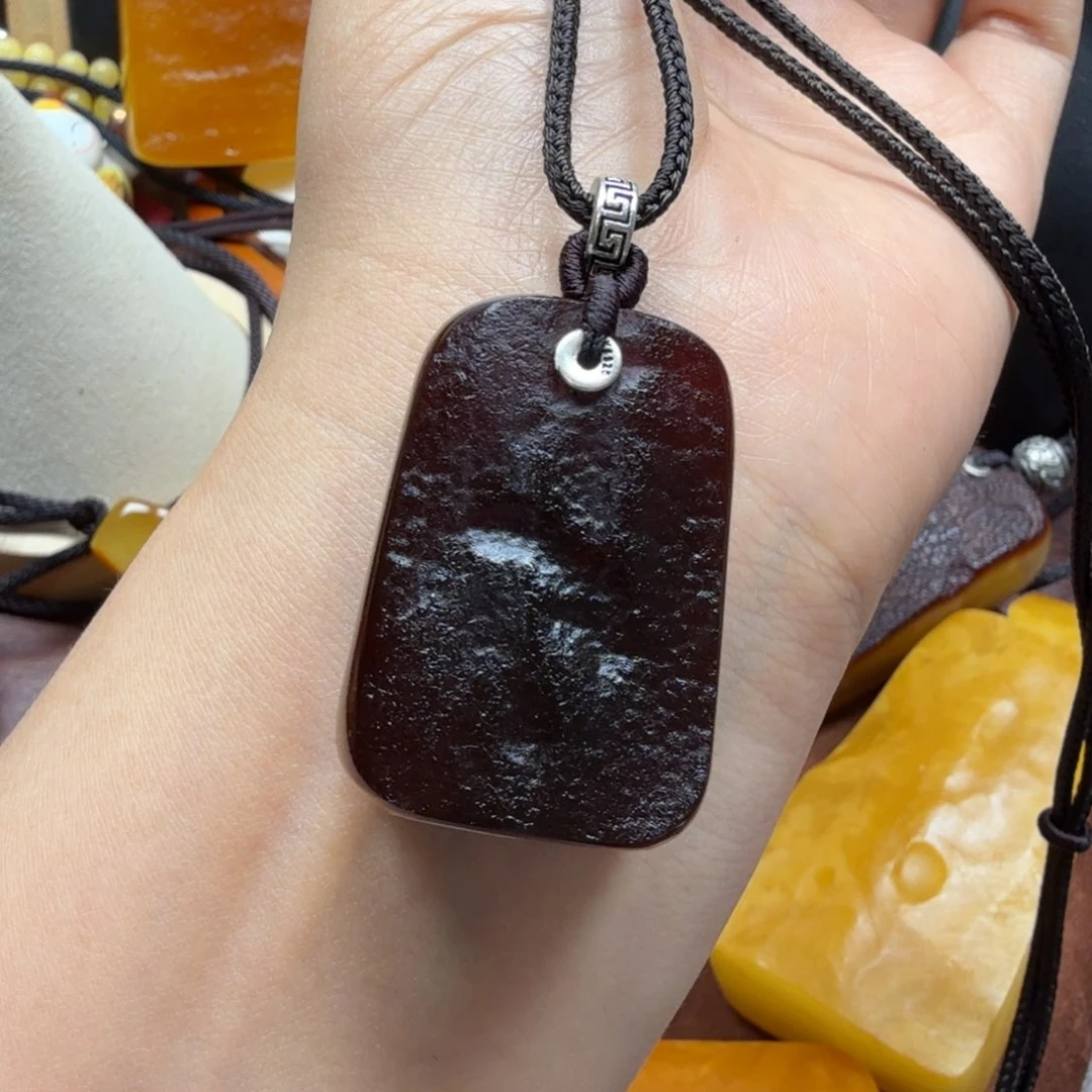 未镶嵌吊坠(赠链)琥珀