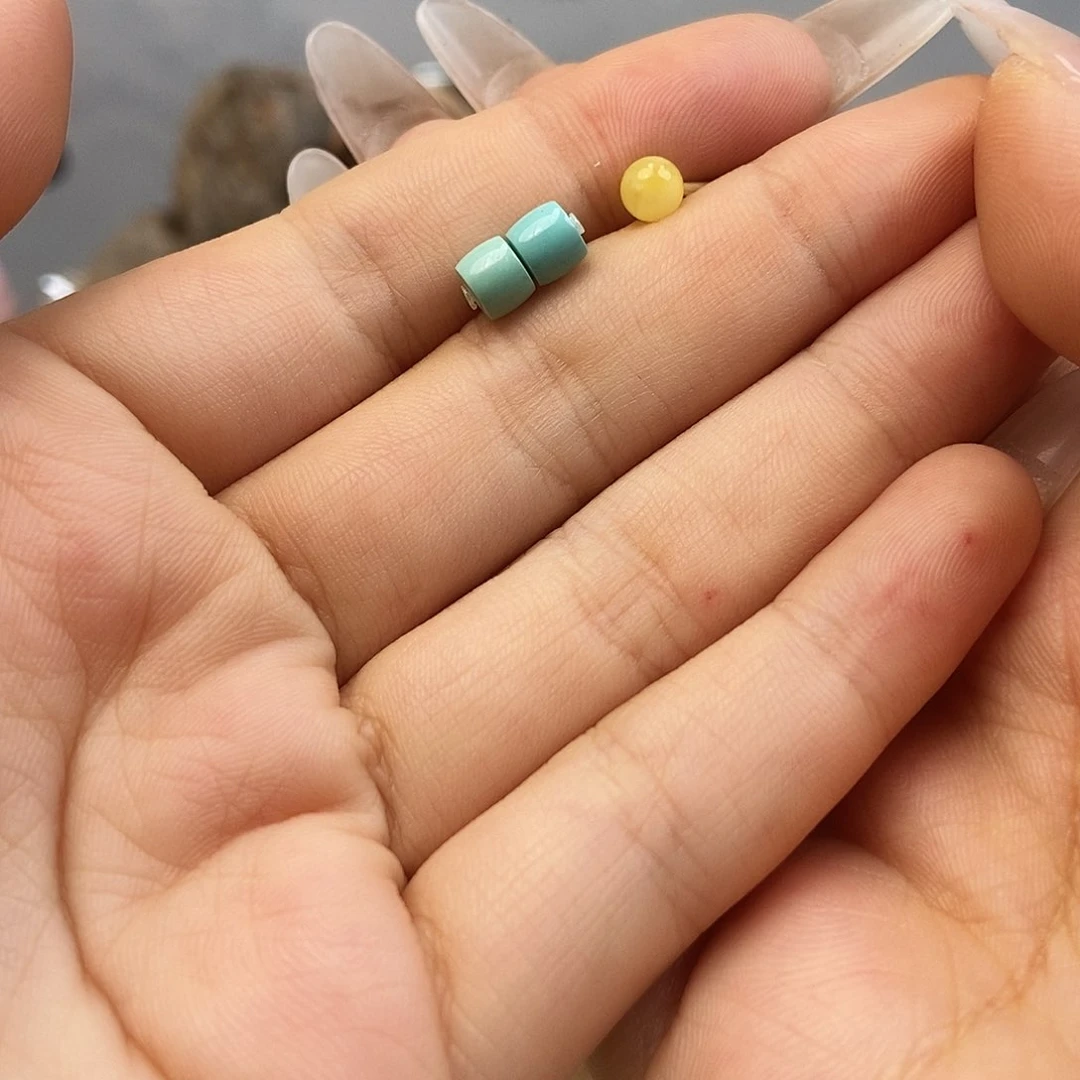 未镶嵌蜜蜡珠宝奇石