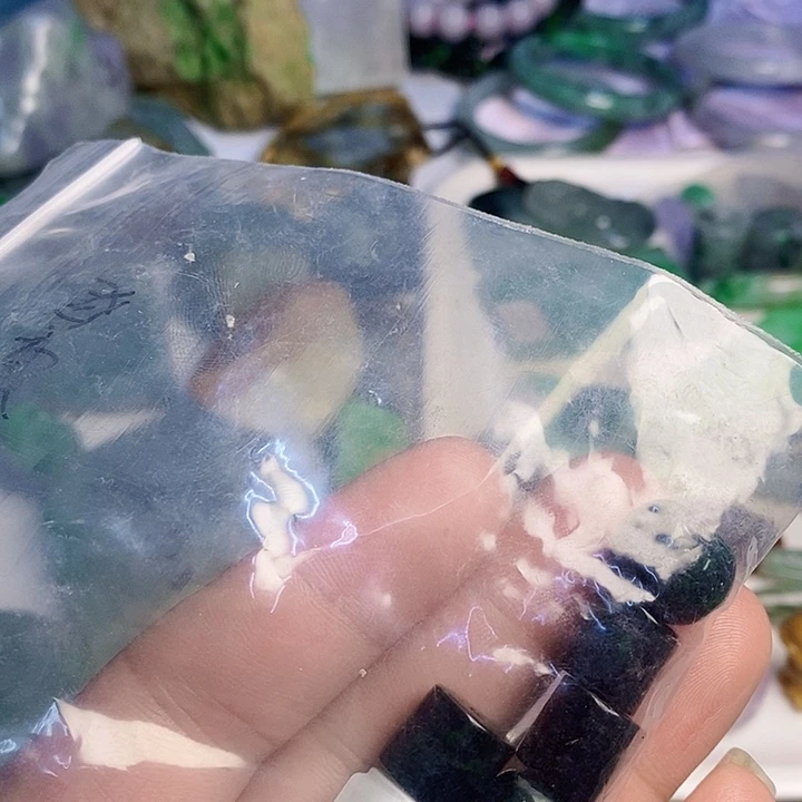 炒****翡翠散珠天然翡翠A货挂件