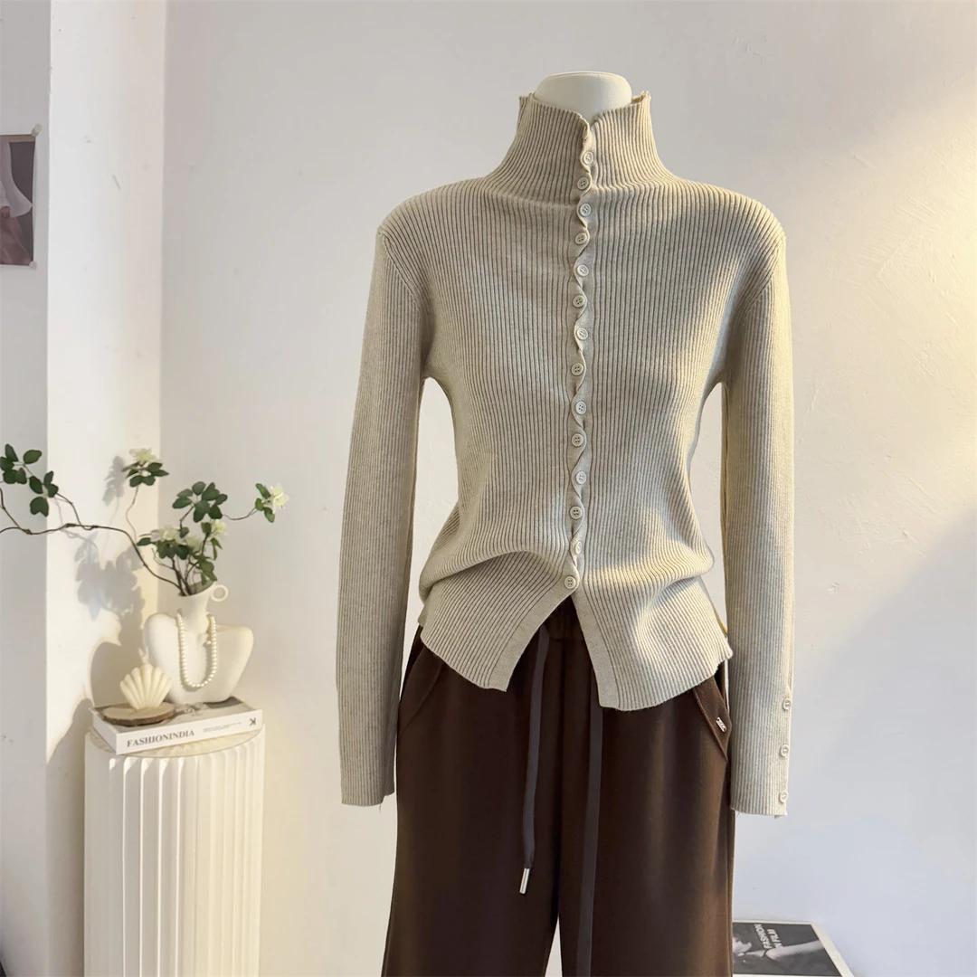 纽扣设计感立领长袖针织衫女2025秋冬修身显瘦内搭半高领毛衣打底