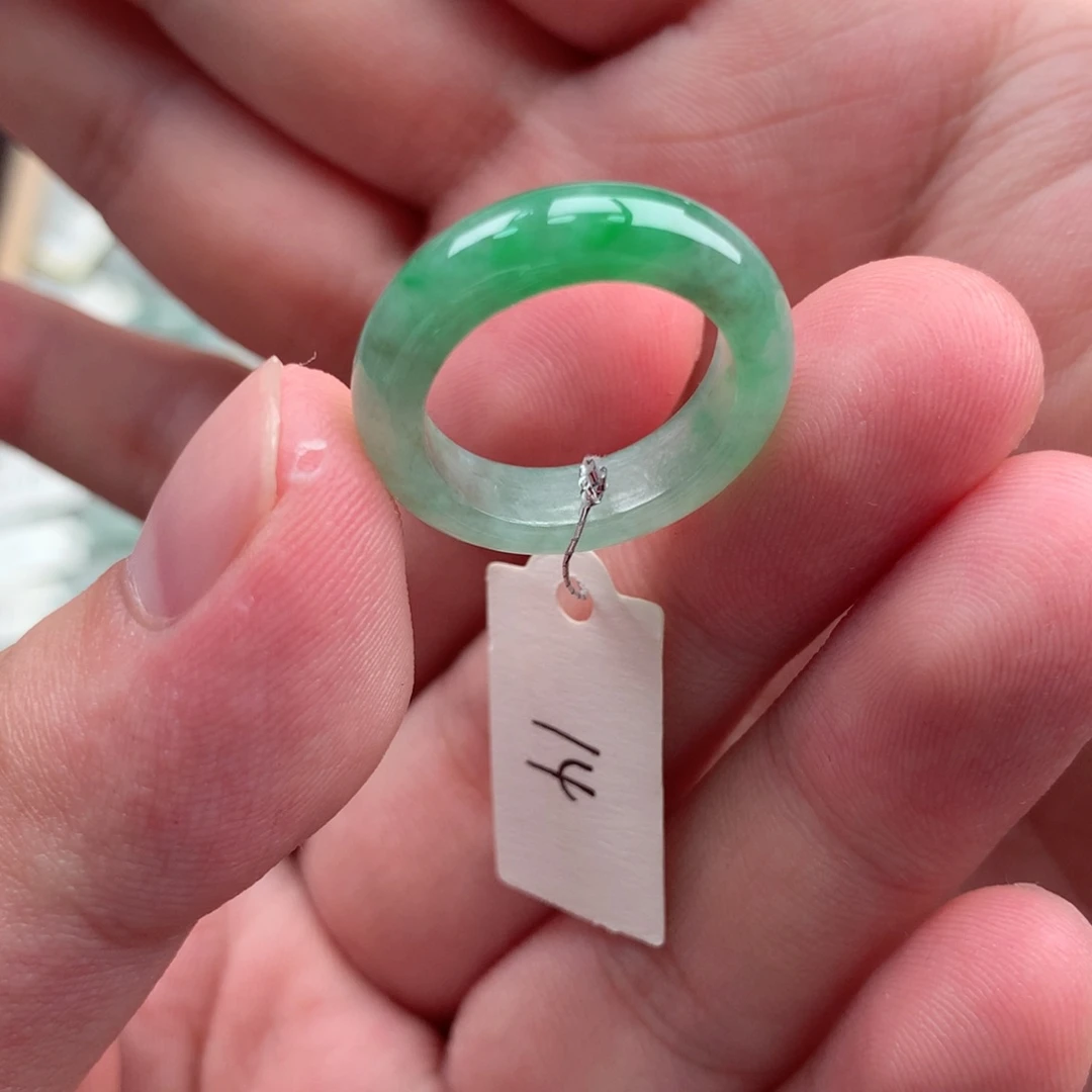 翡翠戒指未镶嵌天然