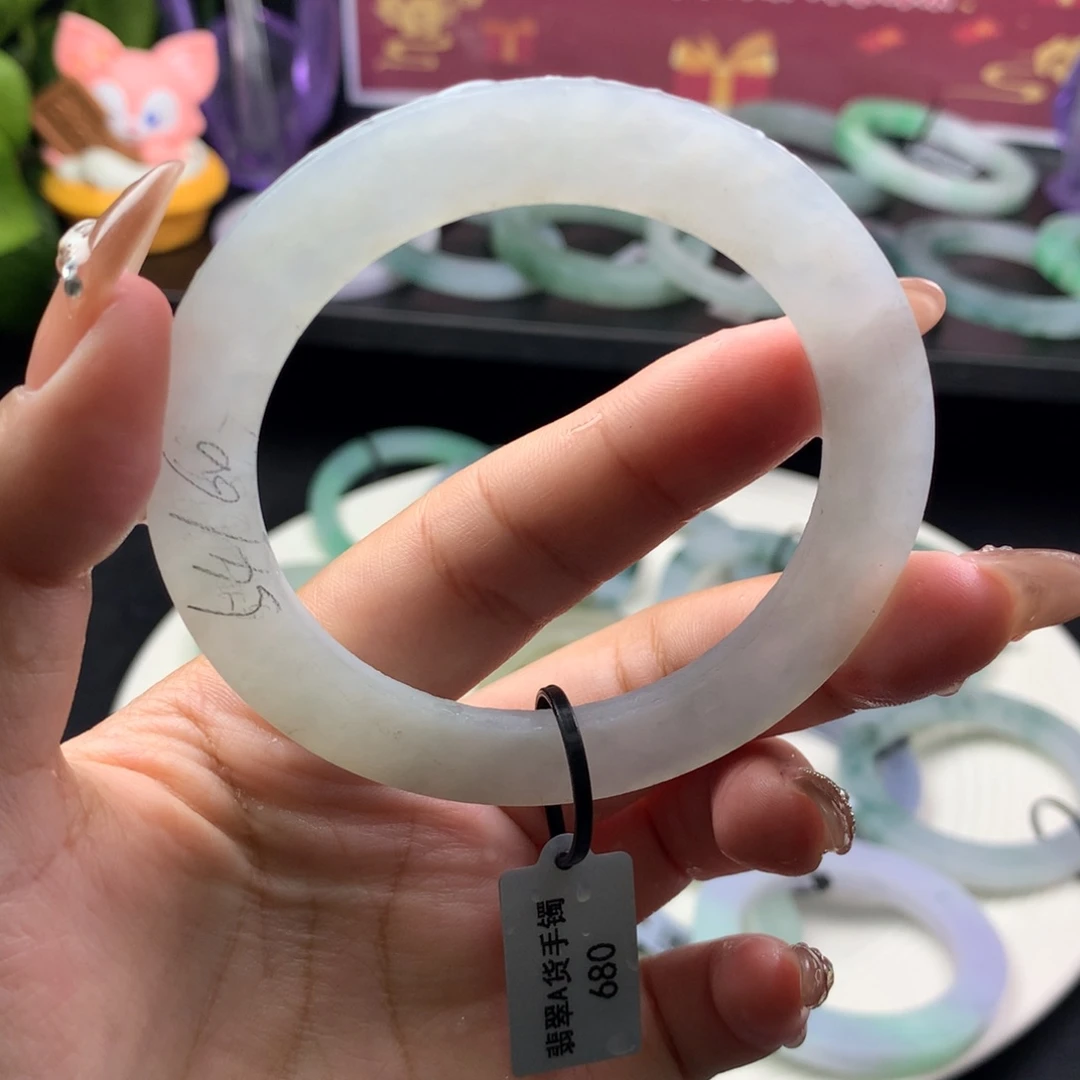 定制翡翠叮当镯未镶嵌墨****?59