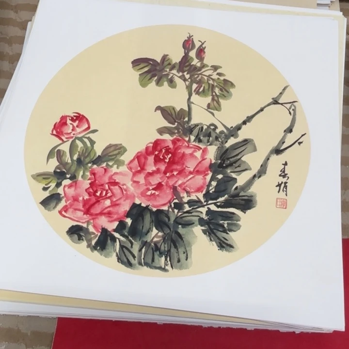 国画花鸟的翅膀和翅膀是一样长