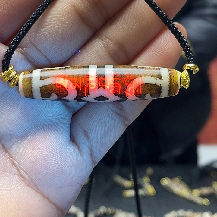 玛瑙/玉髓合金颈饰