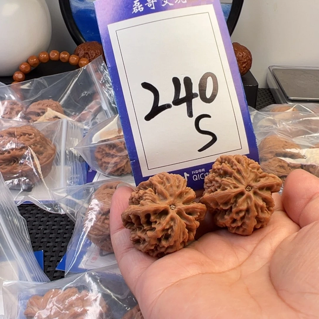 油***底把件桃核240号秦闷33