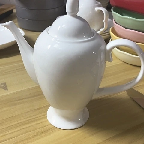 微瑕，不能明火，1.4L水壶