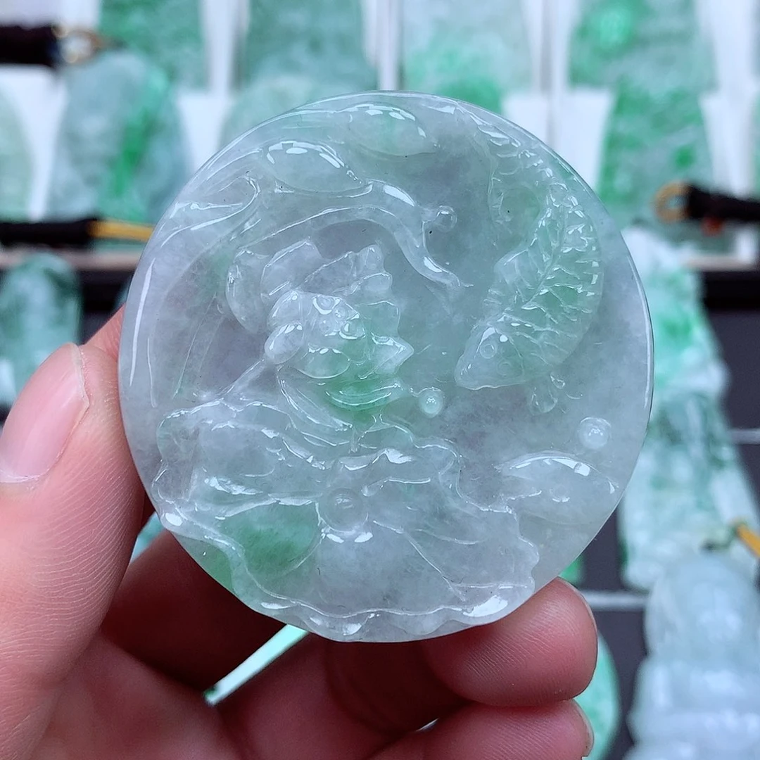 翡翠颈饰未镶嵌翡翠吊坠