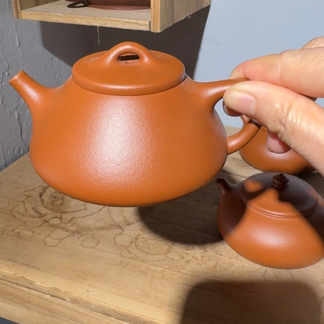 朱泥茶壶135毫升半手