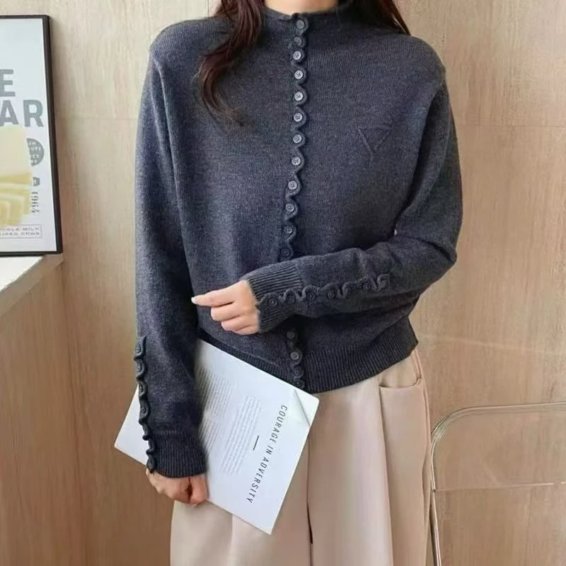 韩版半高领单排扣针织开衫女2025秋冬新款宽松显瘦百搭毛衣外套潮