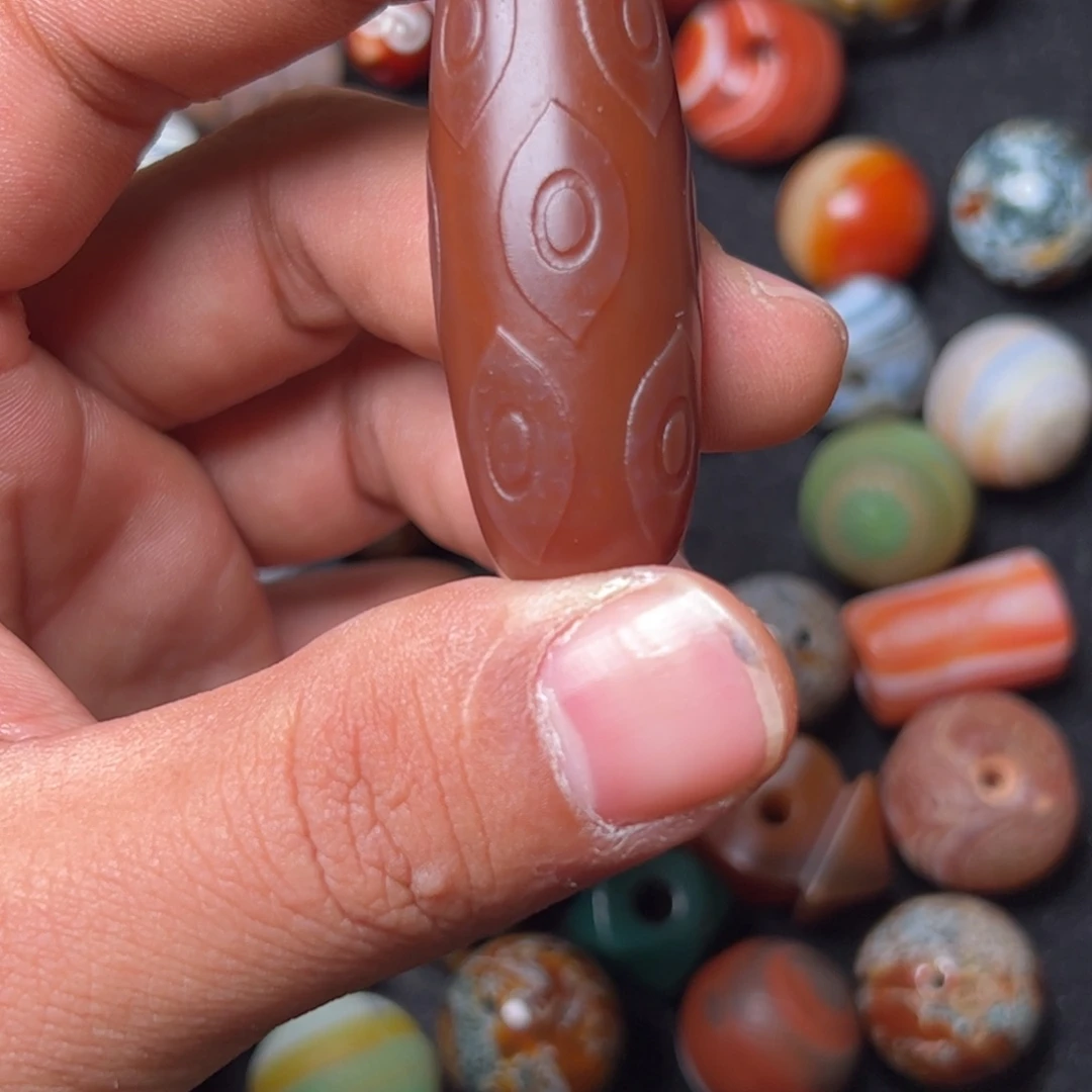 灯***弯玛瑙/玉髓未镶嵌配饰