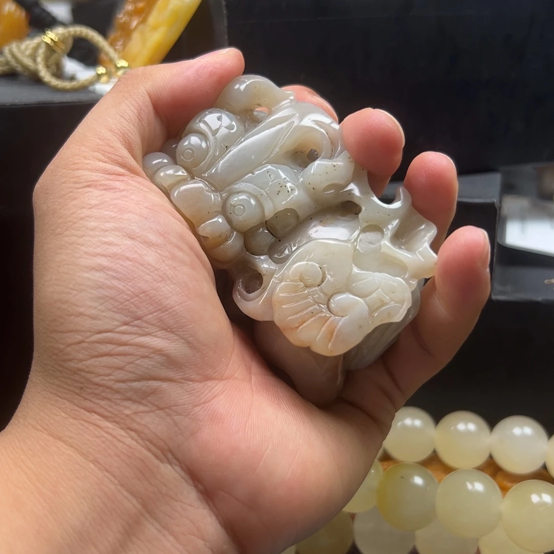 石英质玉（黄龙玉）未镶嵌多选发其一