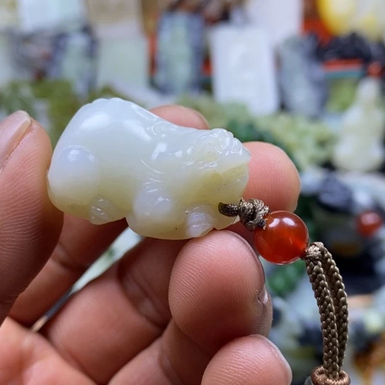 颈饰未镶嵌和田玉