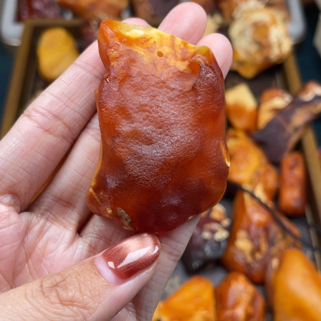 琥珀未镶嵌珠宝奇石