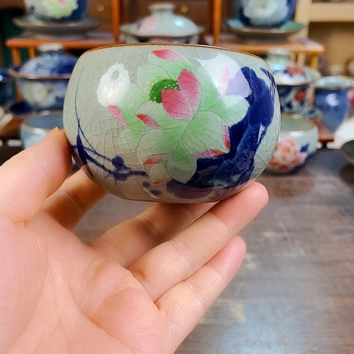 瓷片手工制作工艺精湛等
