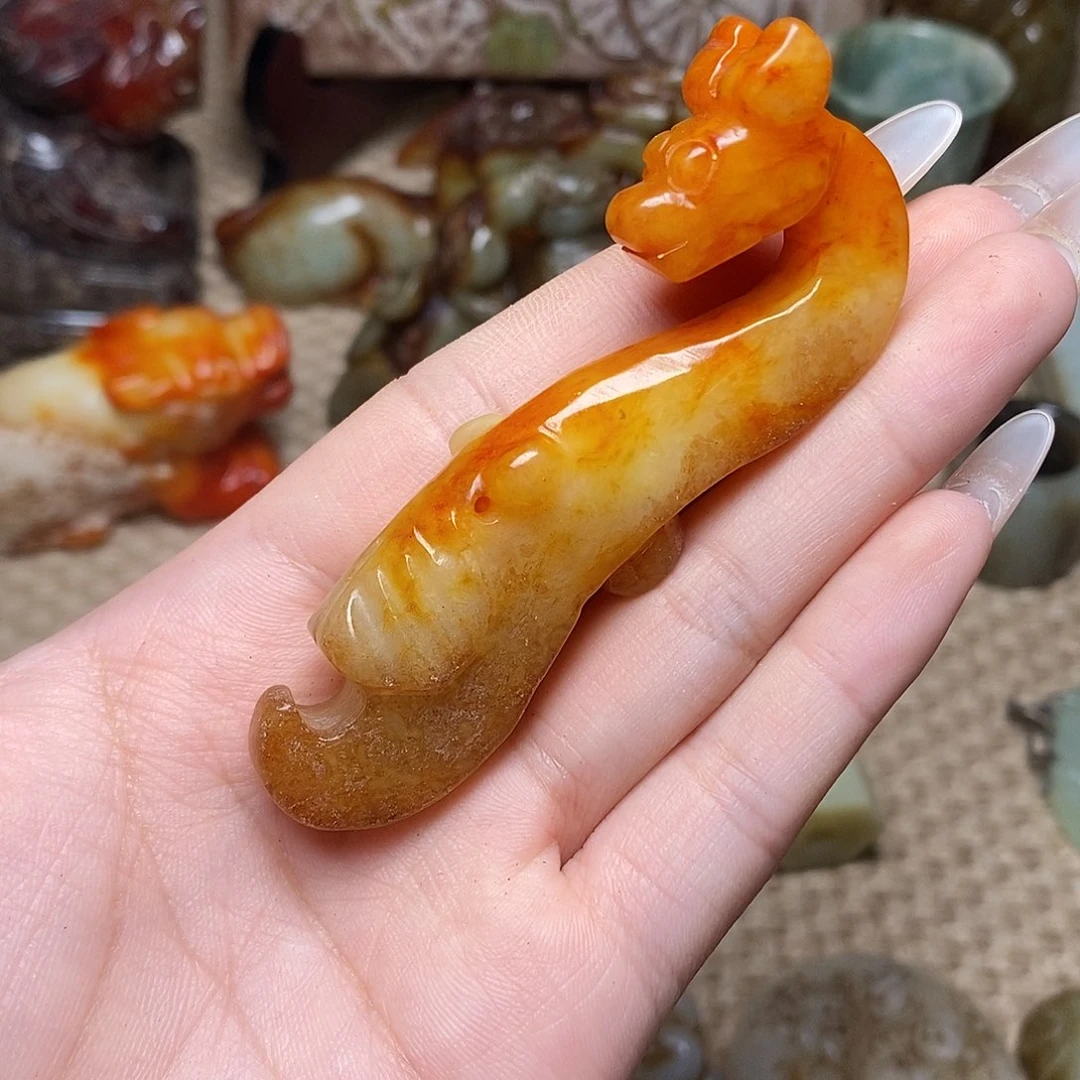 未镶嵌蛇纹石玉颈饰