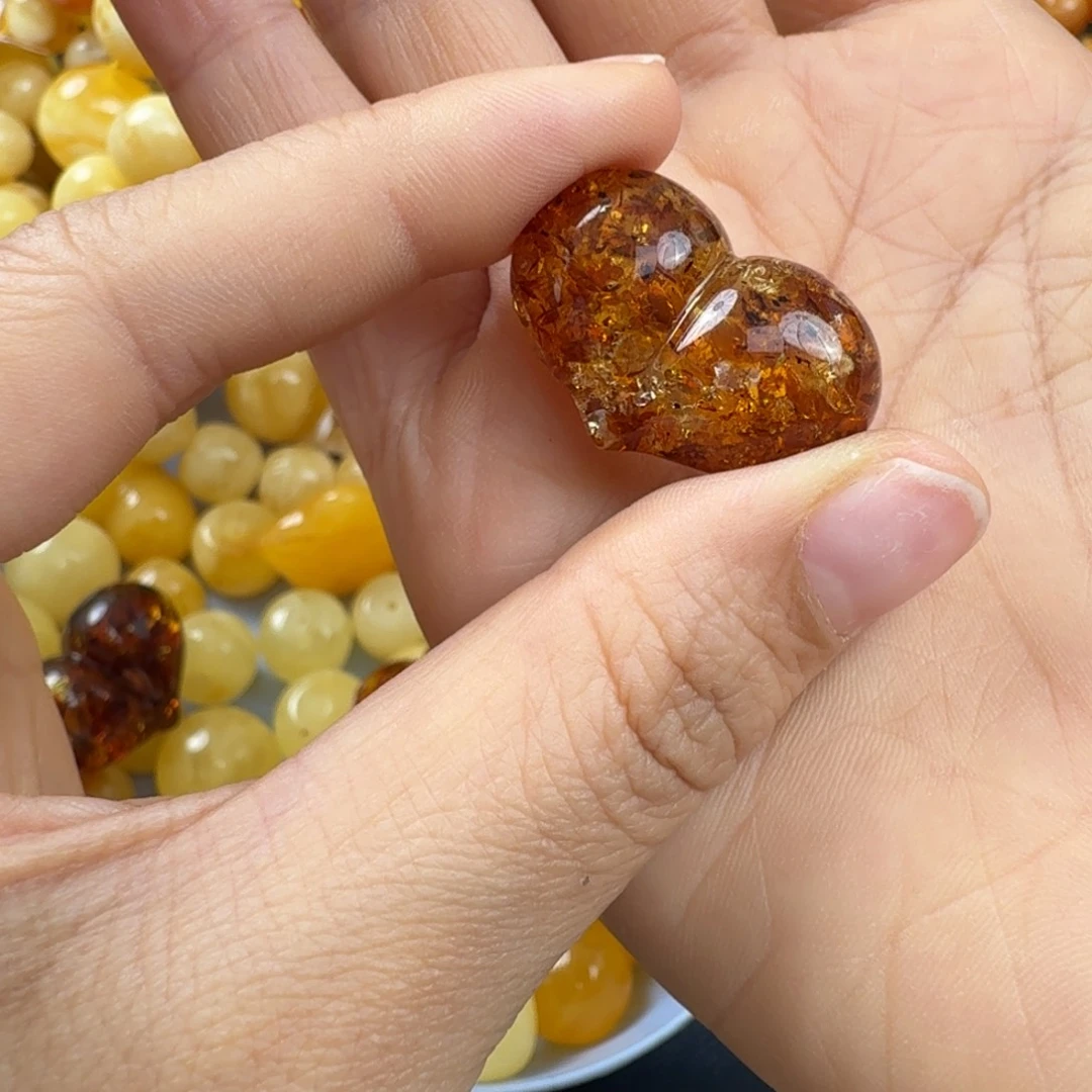 琥珀未镶嵌珠宝奇石