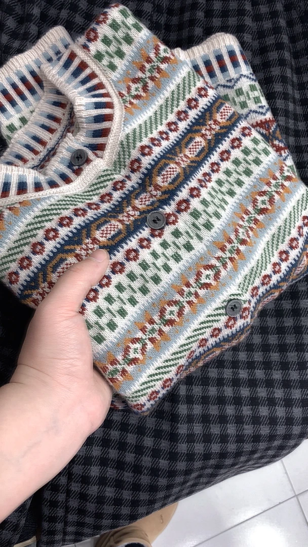 宝衣家  波西米提花开衫