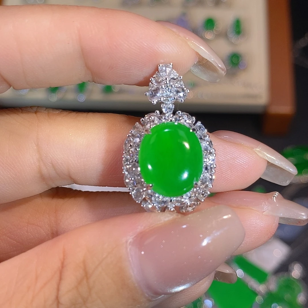 翡翠18K金镶嵌吊坠(不含链)蛋面吊坠