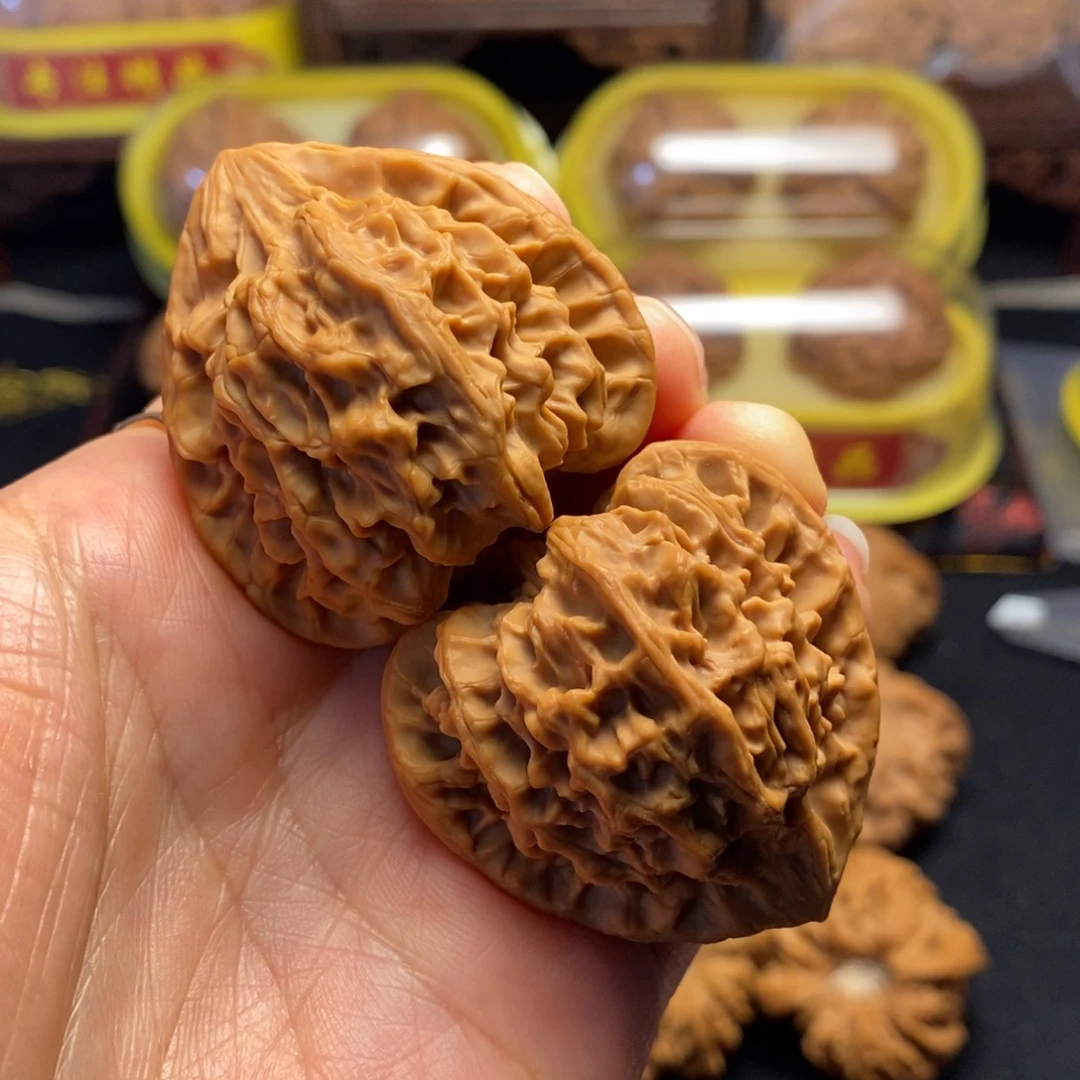 桃核把件三角桩龙门涧41