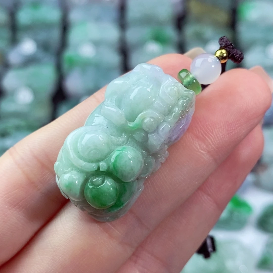 颈饰未镶嵌翡翠天然