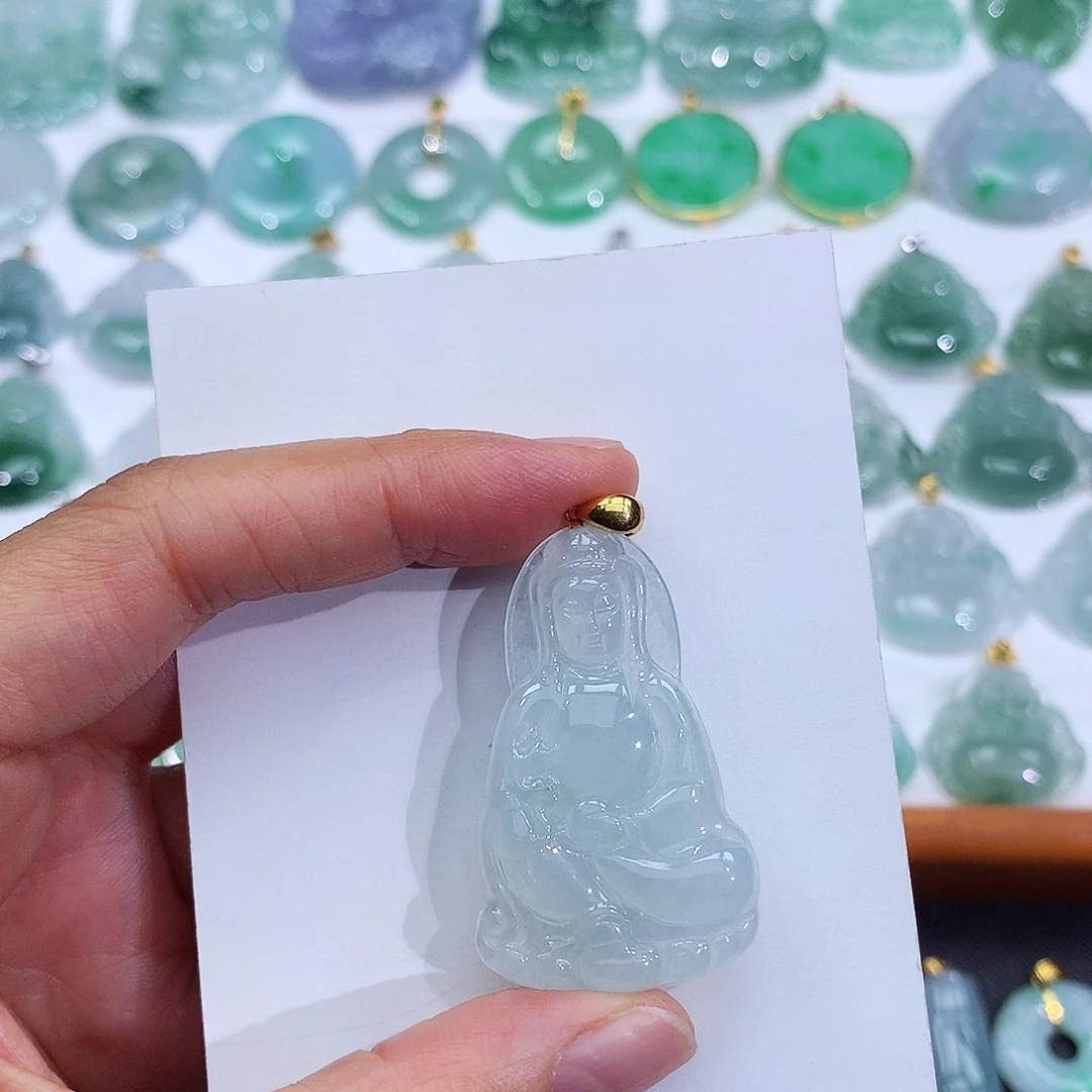 翡翠18K金镶嵌颈饰翡翠吊坠