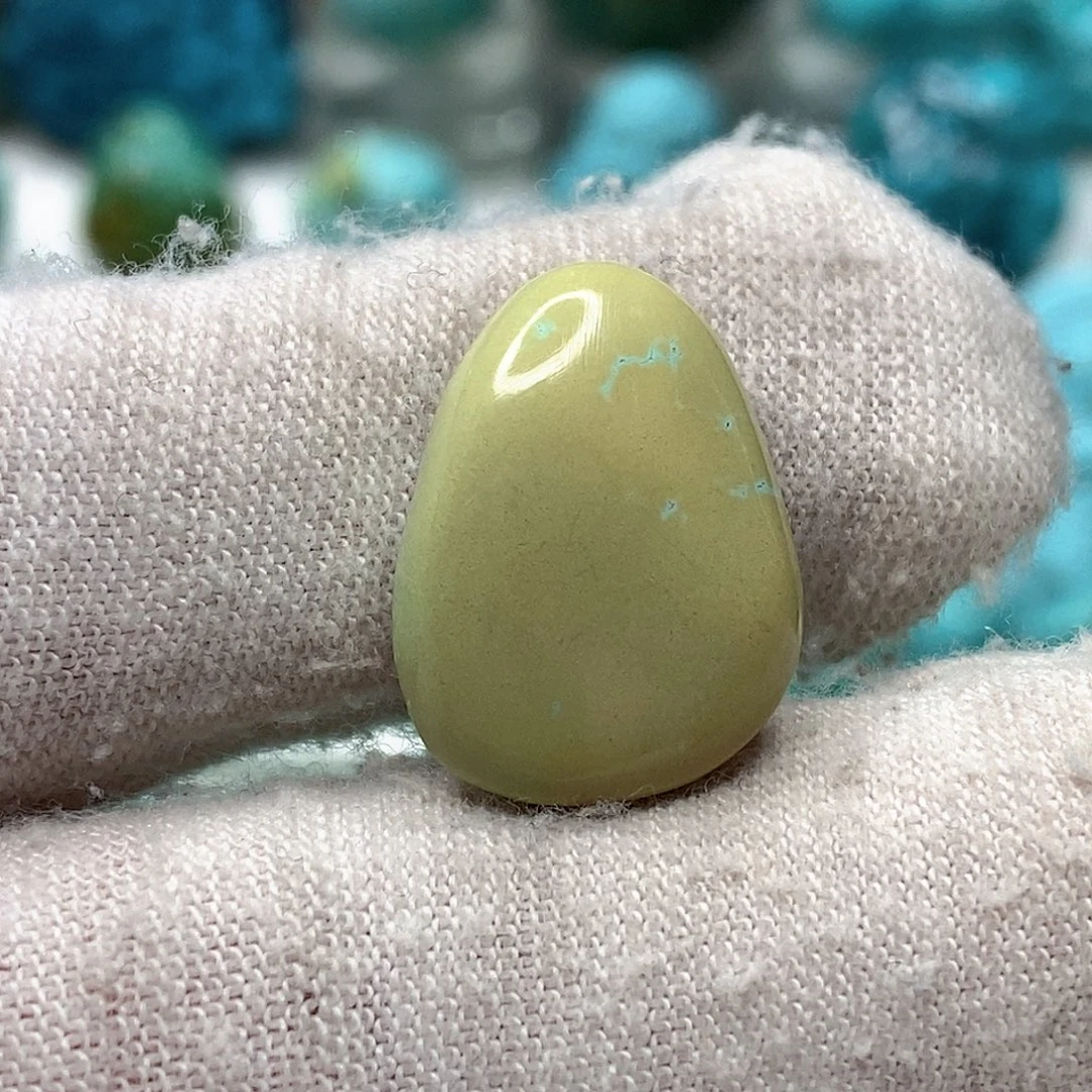 绿松石未镶嵌天然原矿 地大质检