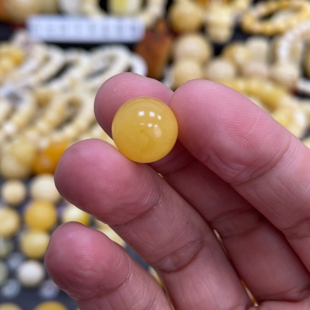 琥珀珠宝奇石未镶嵌刘**睿12mm微皮点