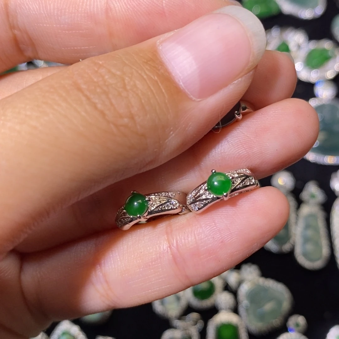 翡翠未镶嵌颈饰天然