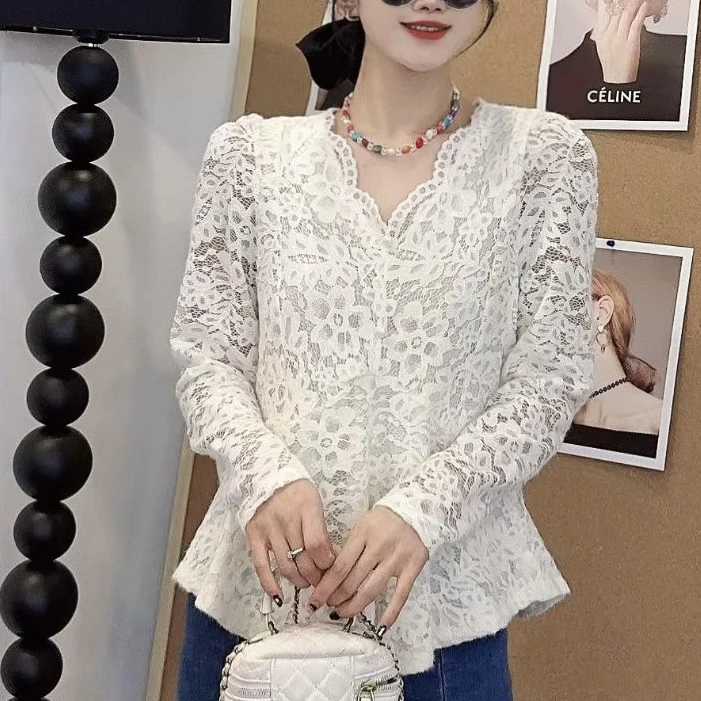 法式蕾丝V领泡泡袖长袖打底衫女时尚显瘦气质百搭加绒
