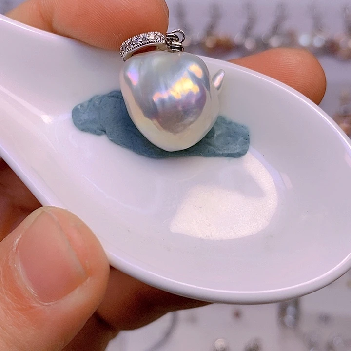 淡水珍珠颈饰合金