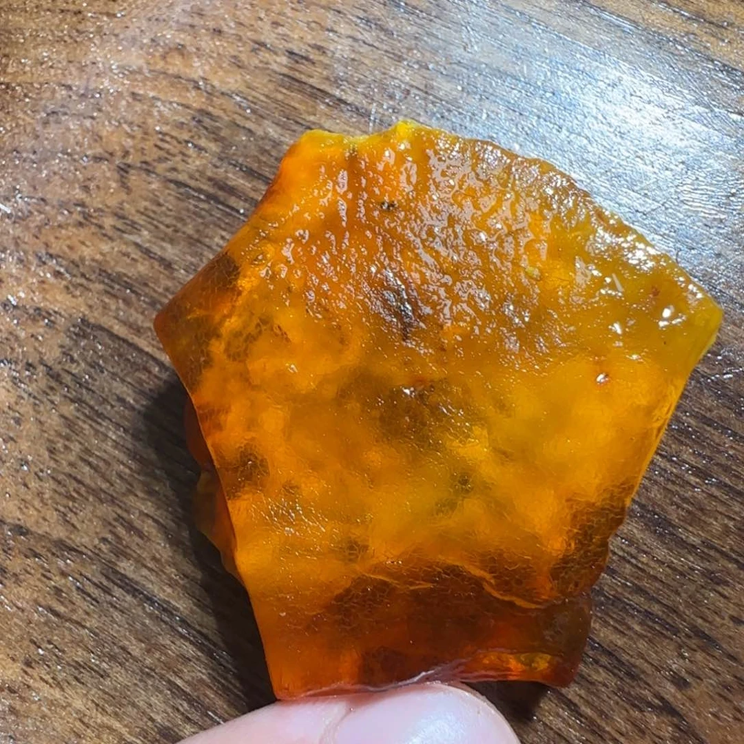 定制琥珀未镶嵌山**作专属定制